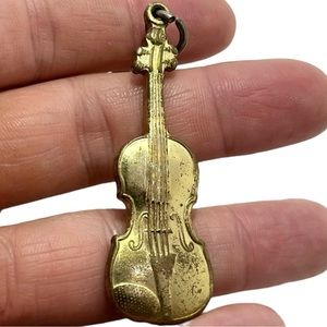 Violin charm